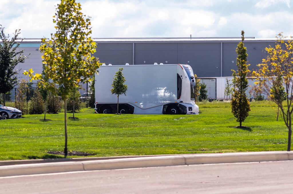 Einride’s driverless, cabless electric trucks are moving freight on Ohio roads