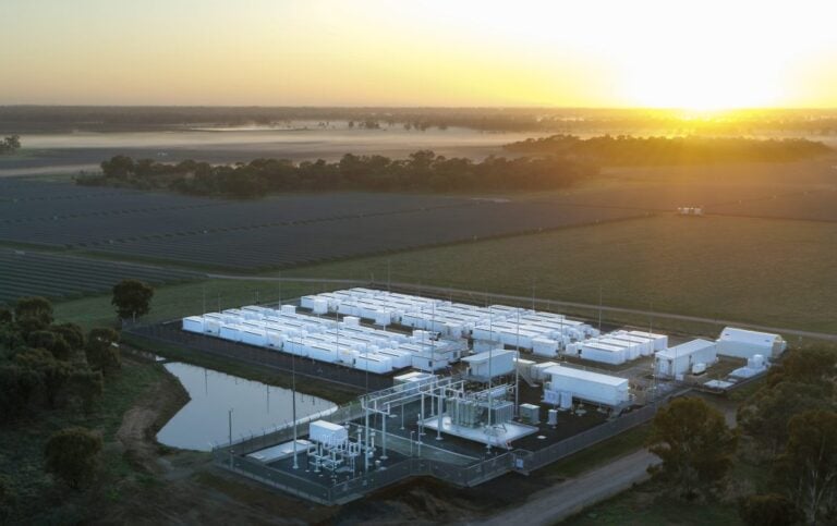 Tesla Q3 2026 energy storage revenues fall despite second-highest quarterly deployments