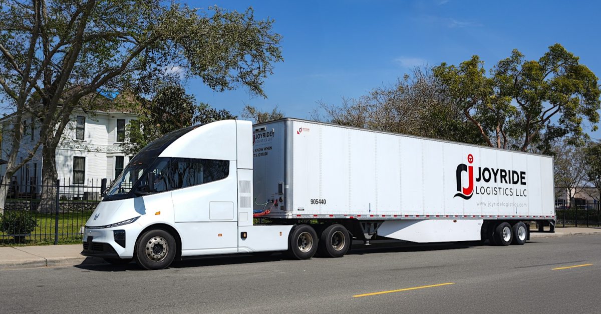 PGE gets it: electric semi trucks provide HEAVY DUTY backup for the grid