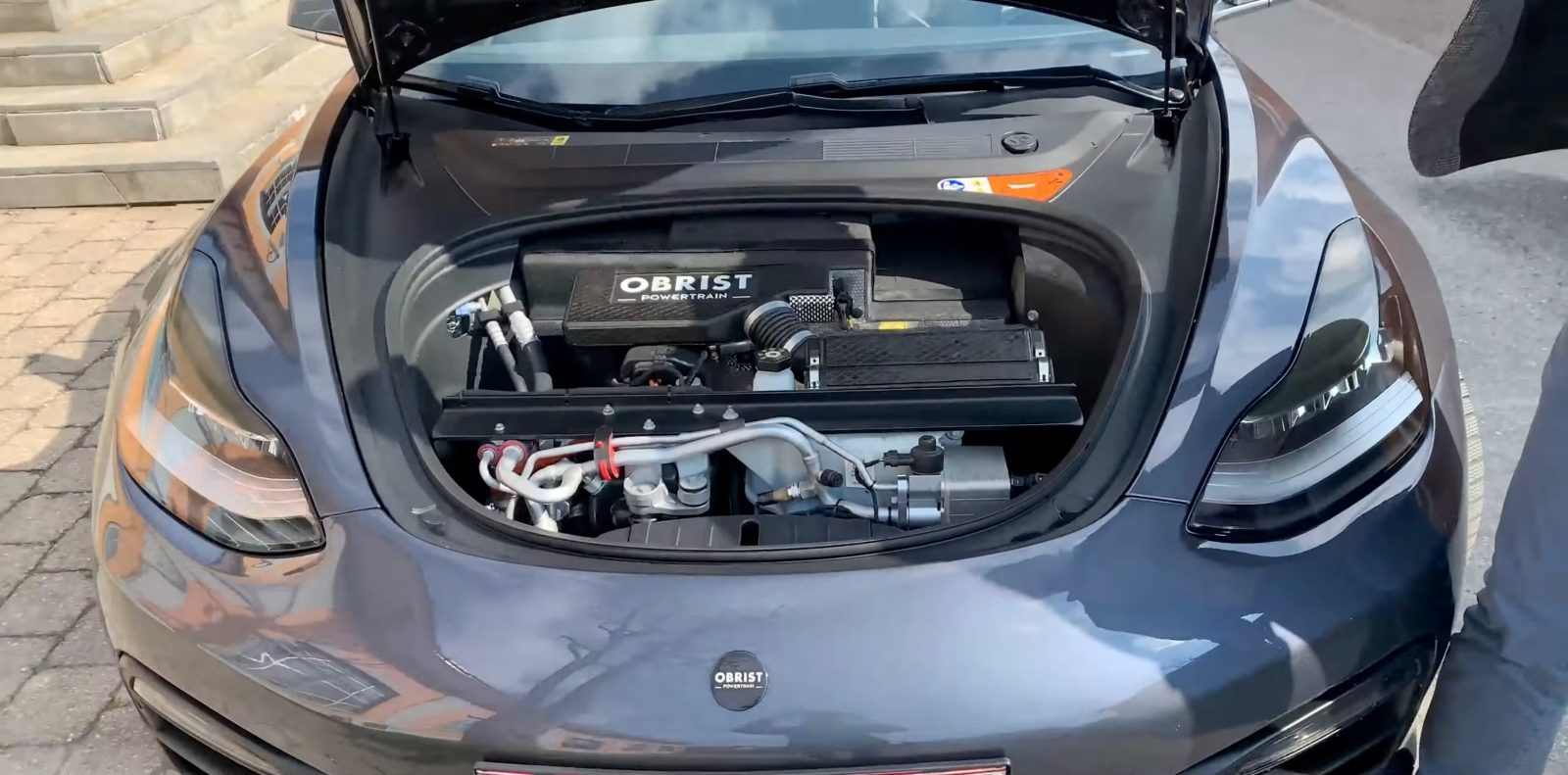 Company that put gas engines in Teslas goes bankrupt owing $37 million